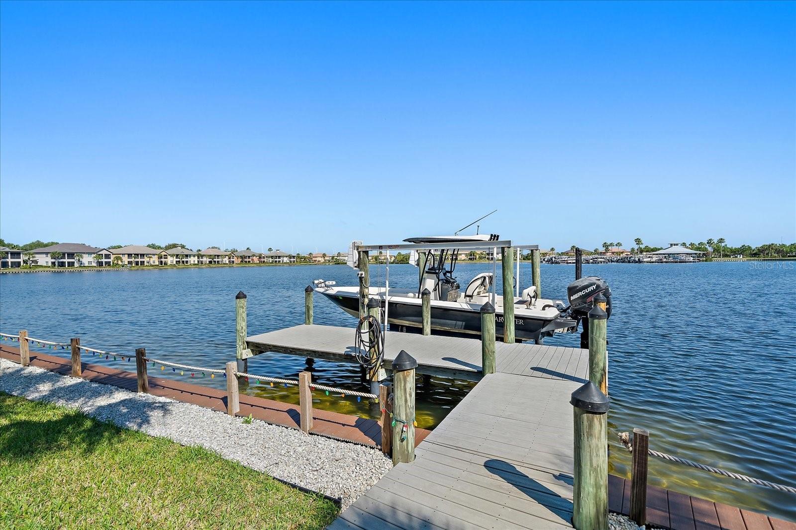 5040 LAKE OVERLOOK AVE, BRADENTON, FL, 34208