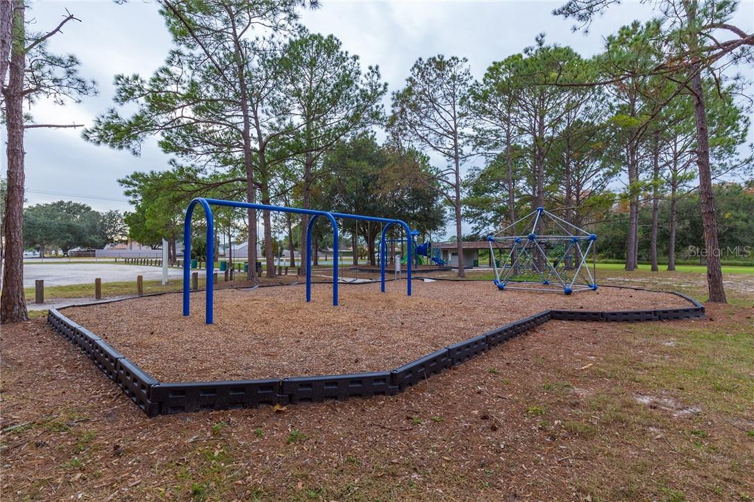 4711 RIDGE POINT DR, TAMPA, FL, 33624
