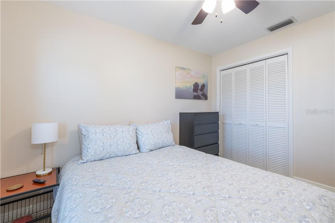4711 RIDGE POINT DR, TAMPA, FL, 33624