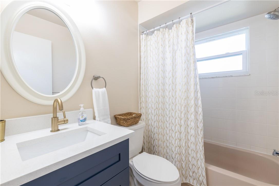 4711 RIDGE POINT DR, TAMPA, FL, 33624