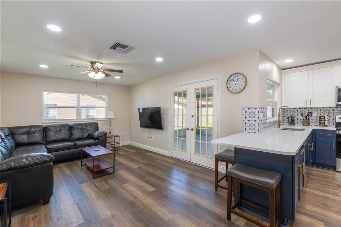 4711 RIDGE POINT DR, TAMPA, FL, 33624