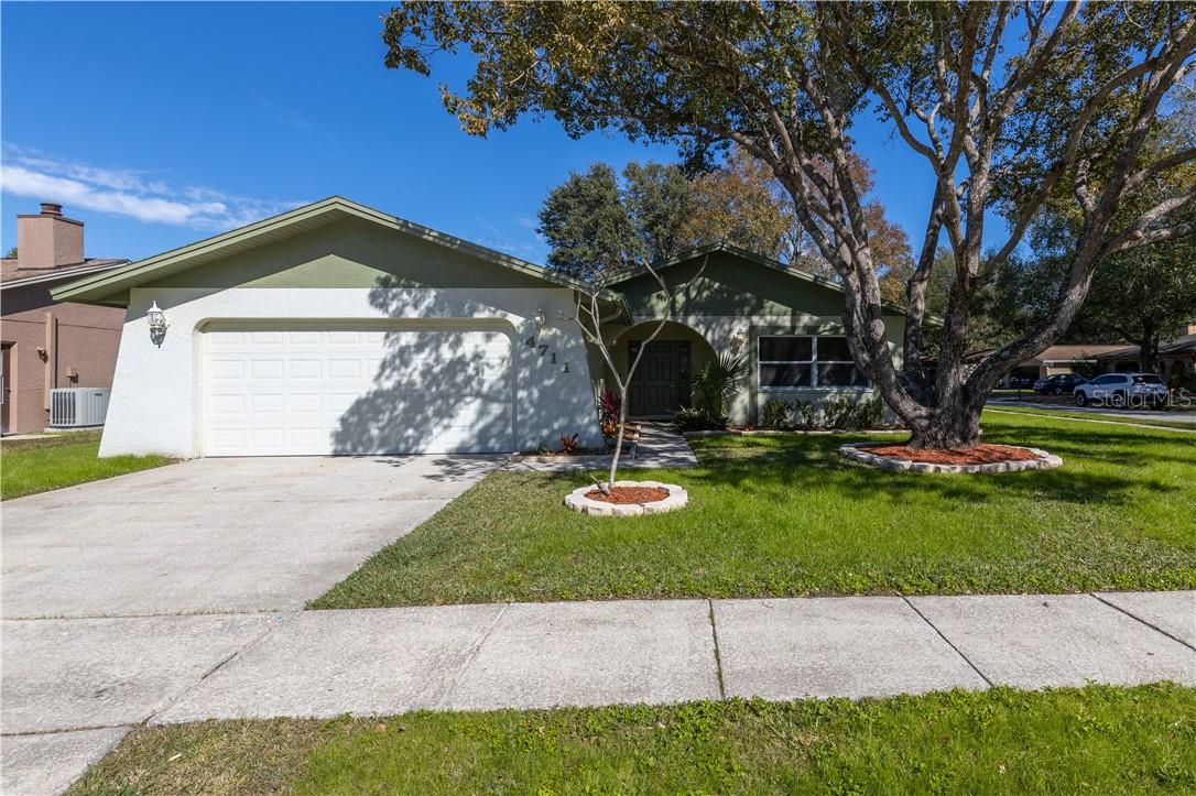 4711 RIDGE POINT DR, TAMPA, FL, 33624