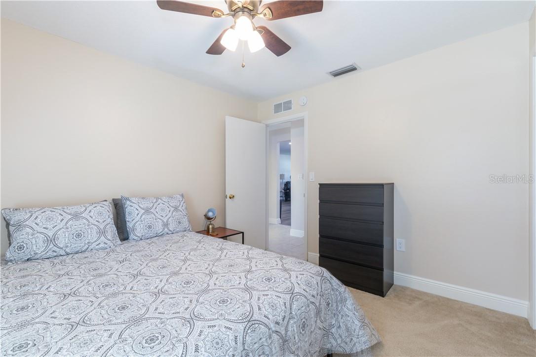 4711 RIDGE POINT DR, TAMPA, FL, 33624