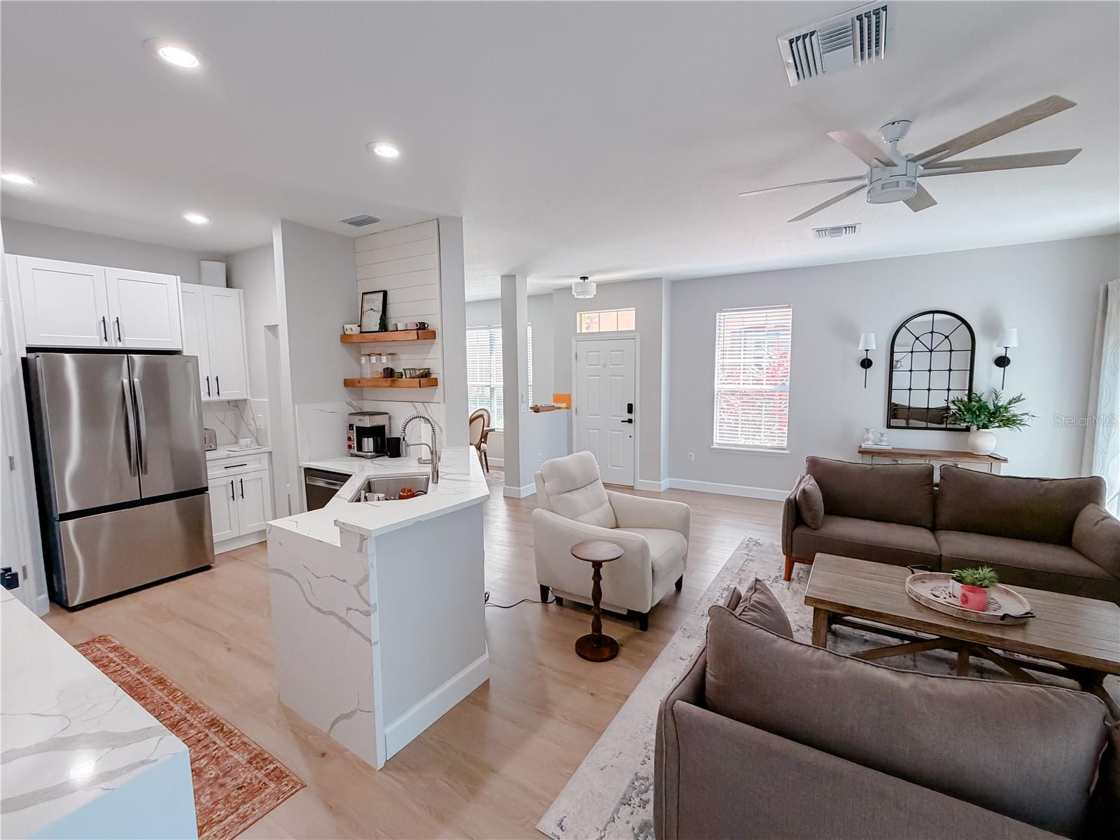 542 51ST AVE N, ST PETERSBURG, FL, 33703
