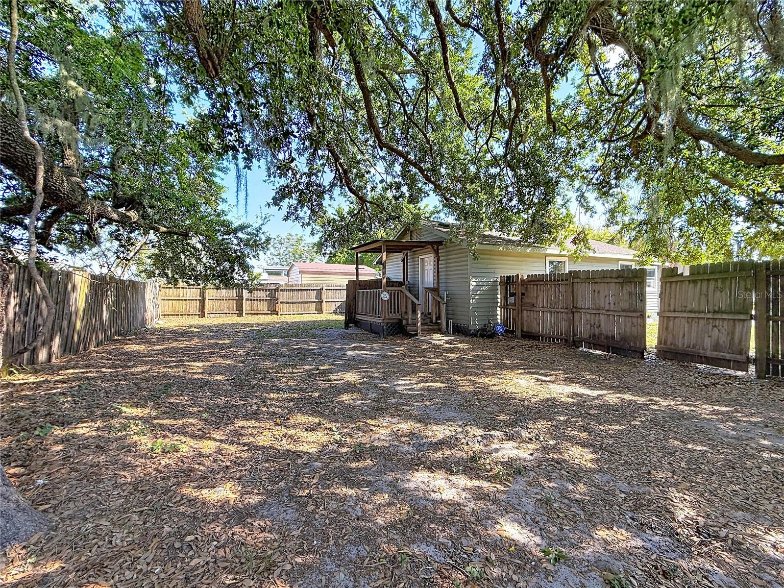 213 CLEVELAND AVE, WINTER HAVEN, FL, 33881