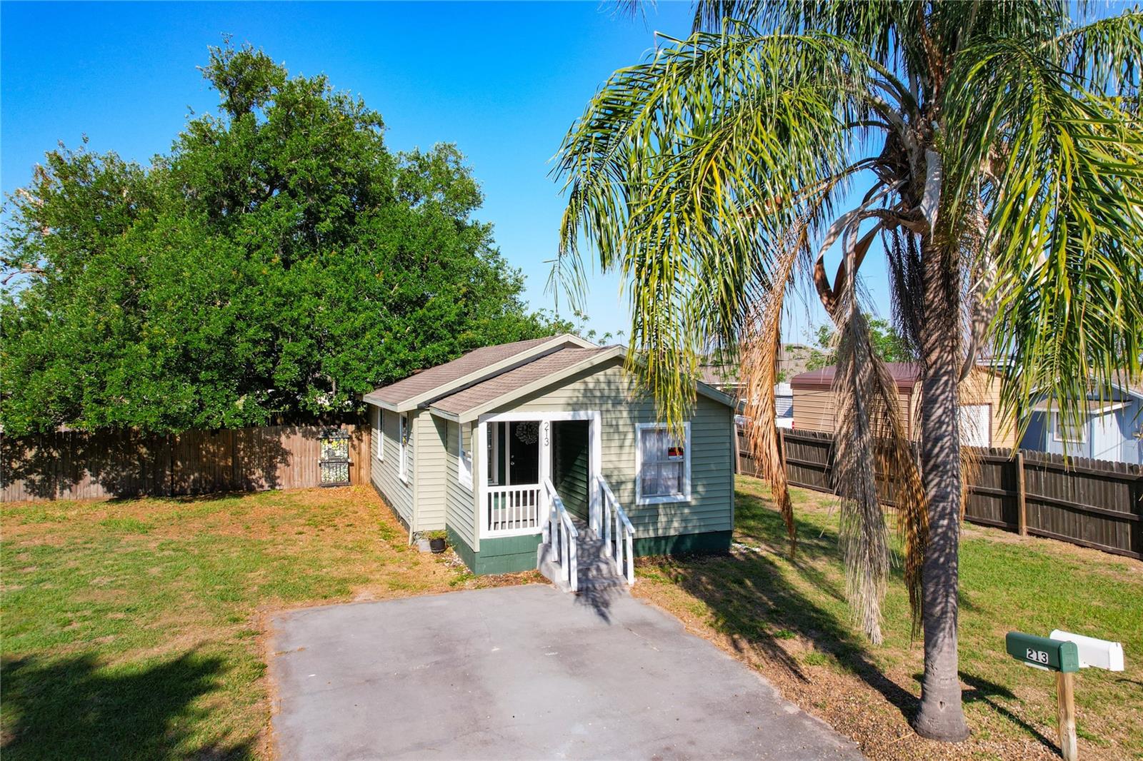 213 CLEVELAND AVE, WINTER HAVEN, FL, 33881