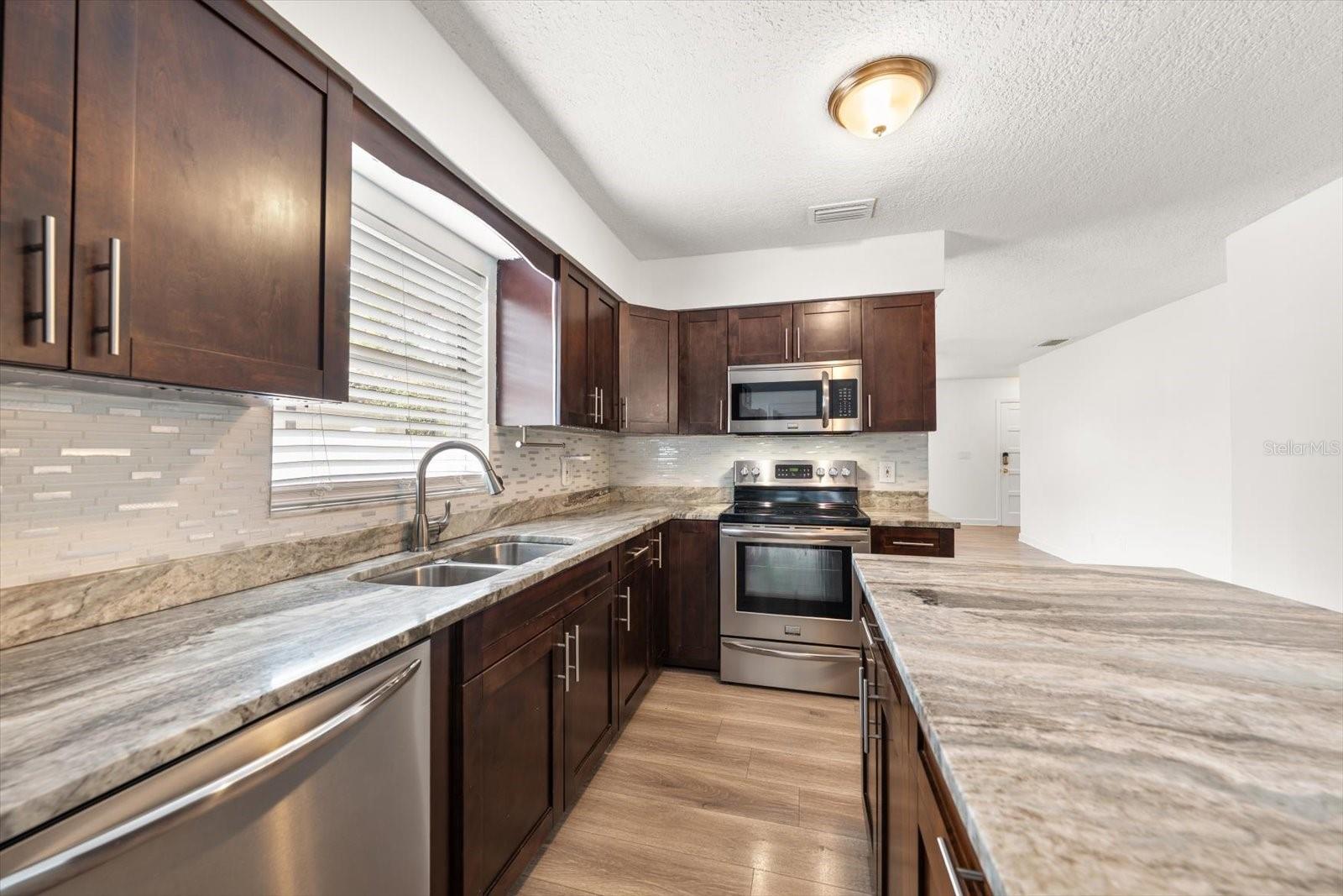 3128 W VARN AVE, TAMPA, FL, 33611