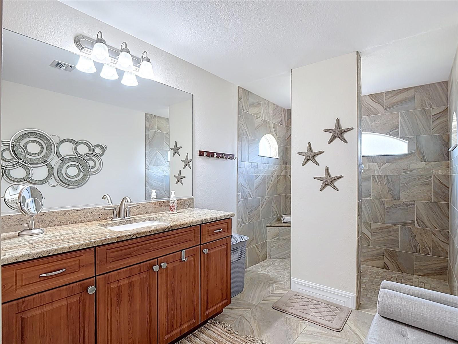 70 CLUBHOUSE RD, ROTONDA WEST, FL, 33947