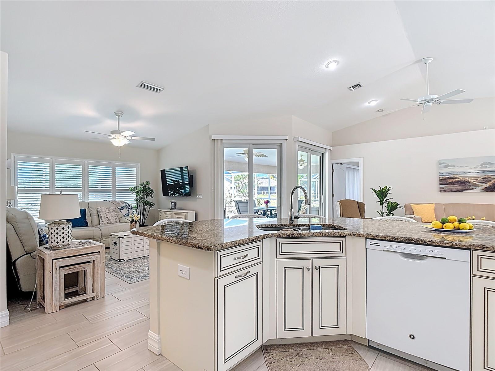 70 CLUBHOUSE RD, ROTONDA WEST, FL, 33947