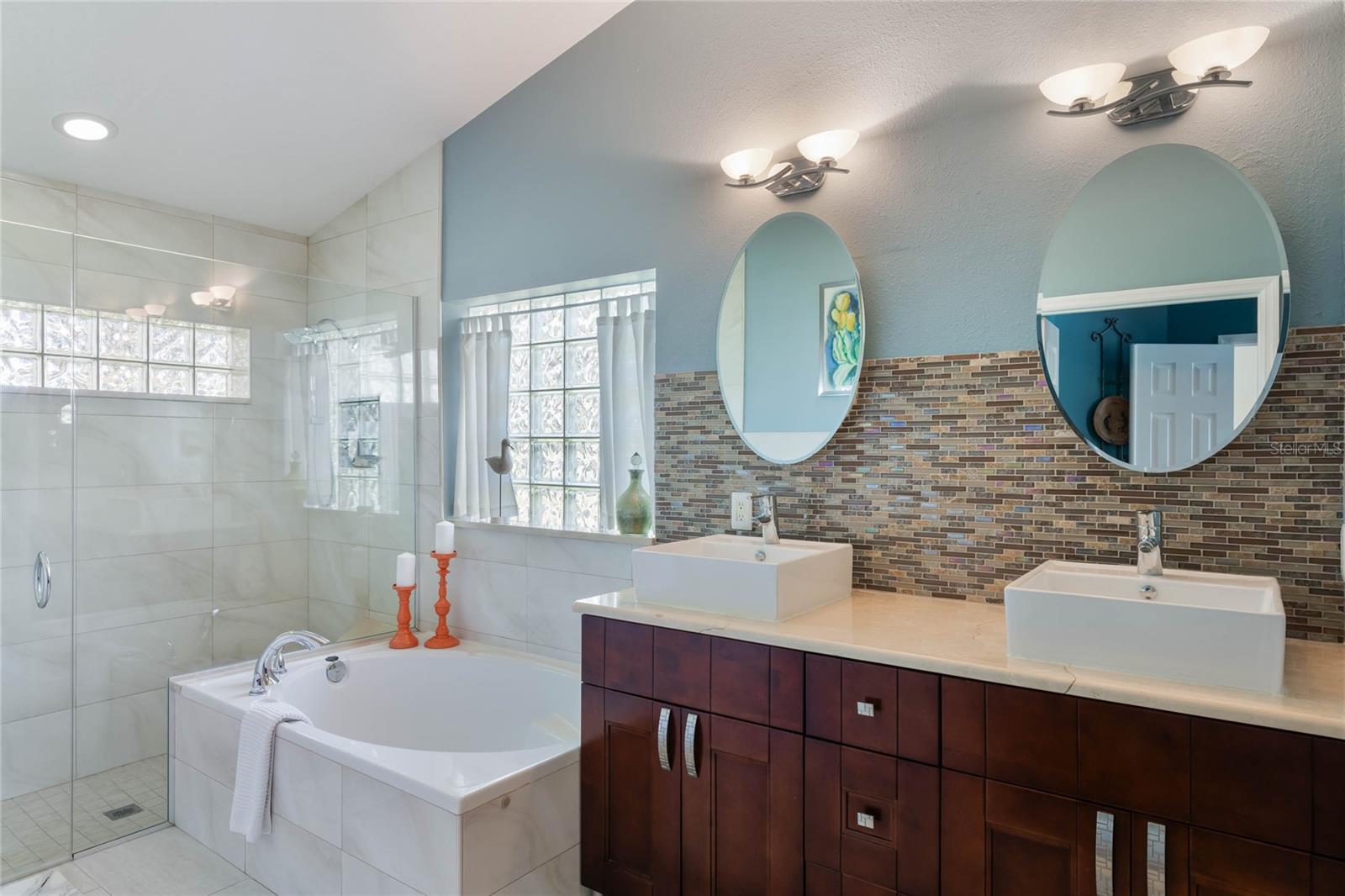 14310 LORD BARCLAY DR, ORLANDO, FL, 32837