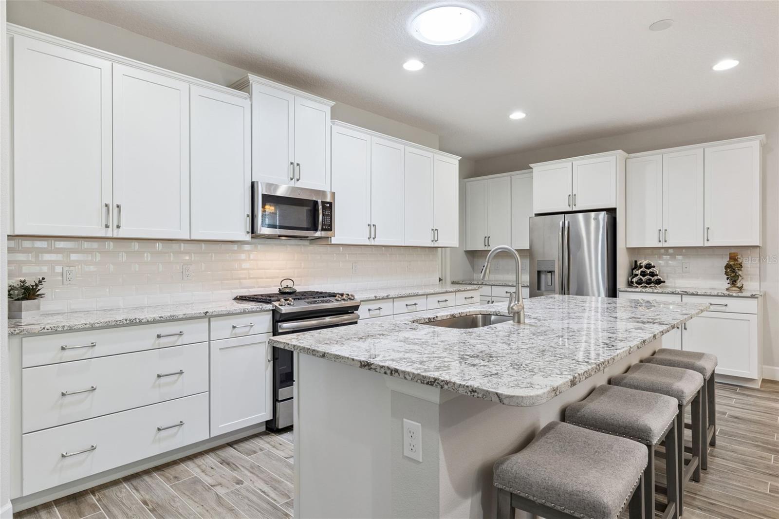 1157 AVERY MEADOWS WAY, DELAND, FL, 32724