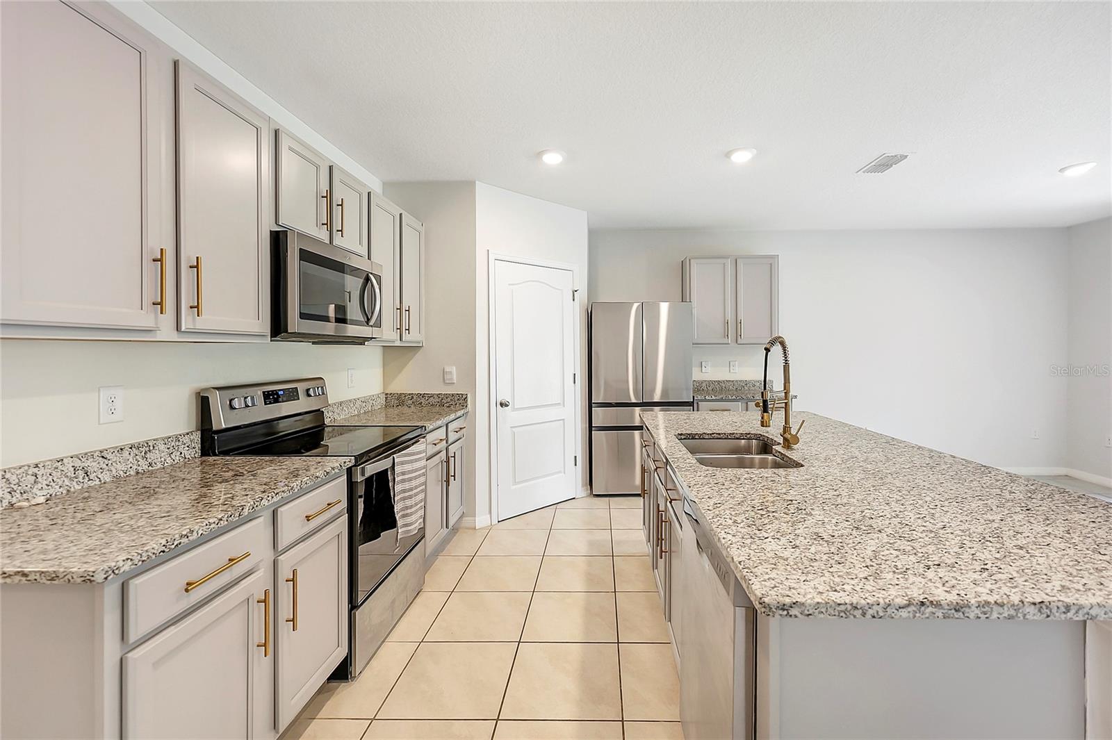 2726 HARMONIA HAMMOCK RD, HARMONY, FL, 34773