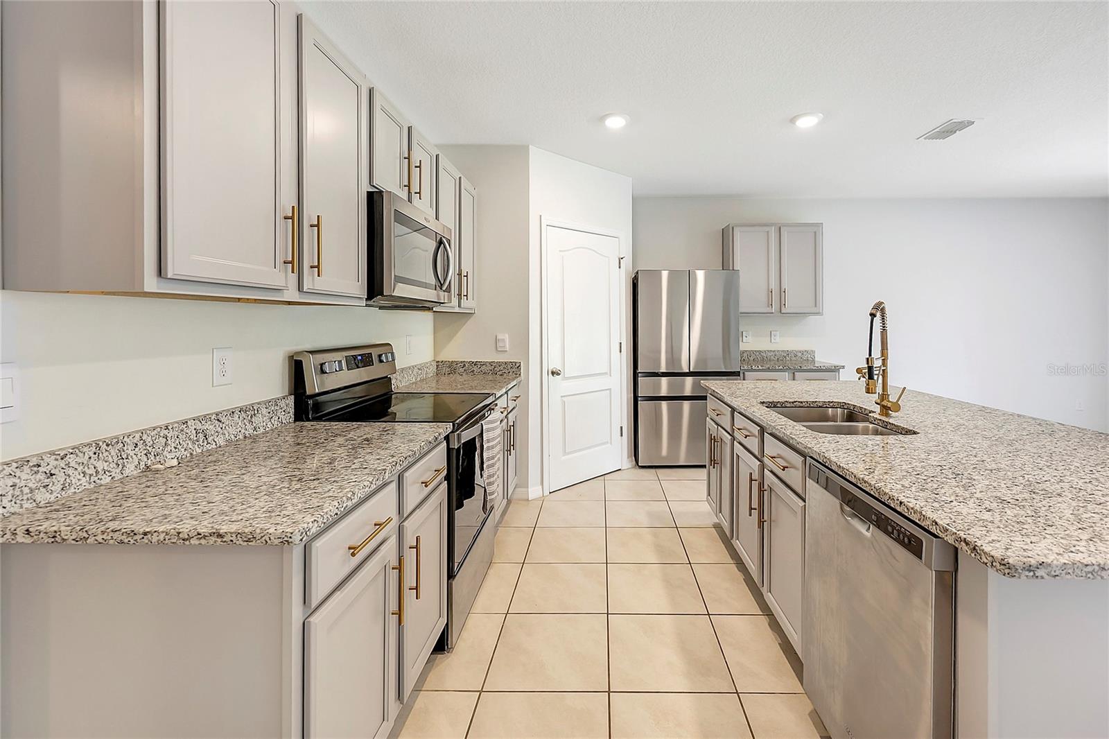 2726 HARMONIA HAMMOCK RD, HARMONY, FL, 34773