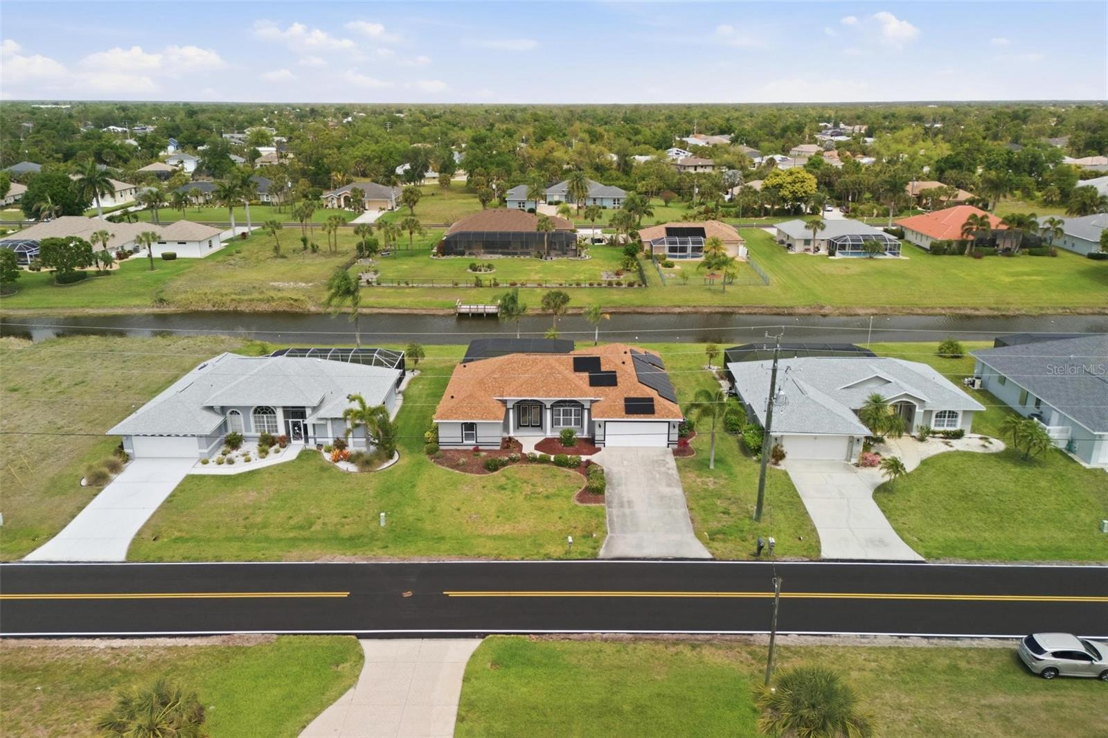 605 ROTONDA CIR, ROTONDA WEST, FL, 33947