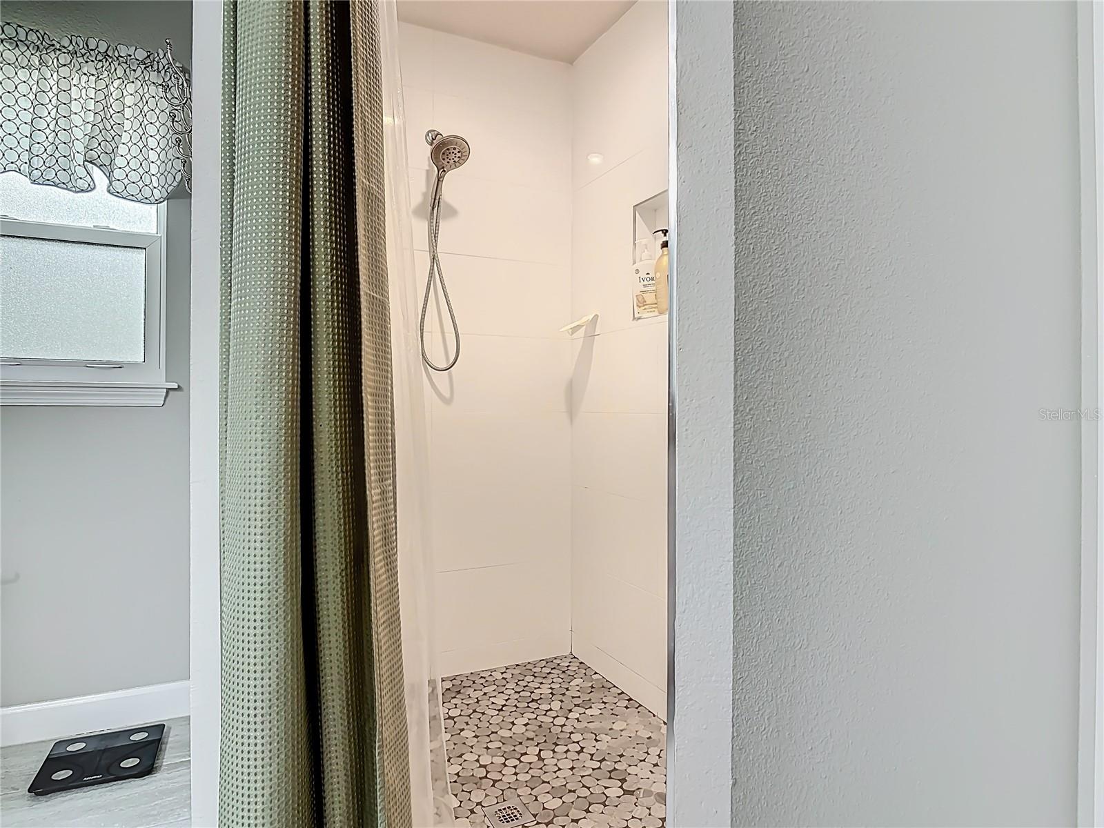 108 PALMIRA RD, DEBARY, FL, 32713