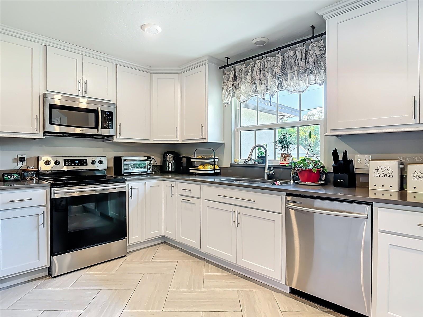 108 PALMIRA RD, DEBARY, FL, 32713