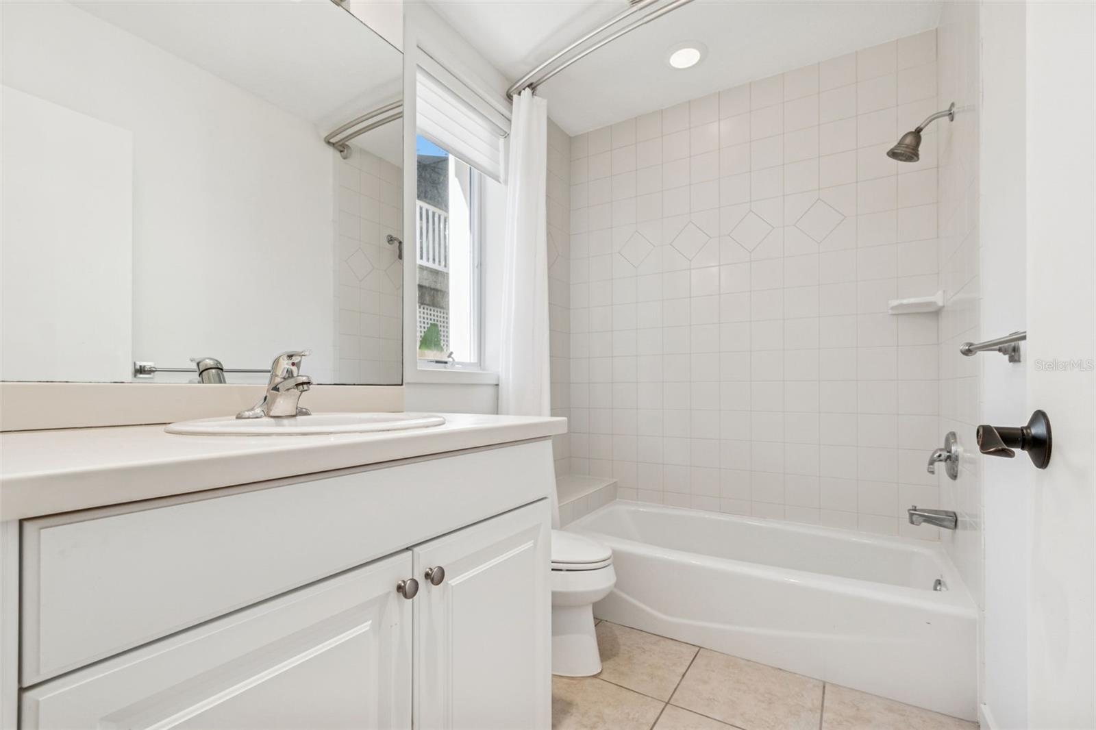 1685 LAUREL ST #3, SARASOTA, FL, 34236