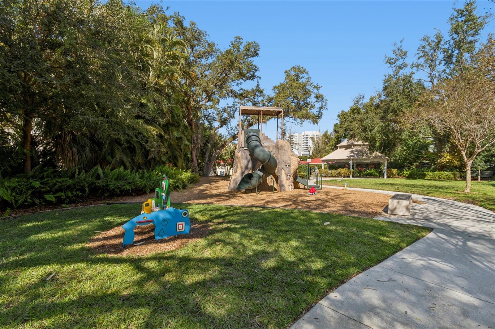 1685 LAUREL ST #3, SARASOTA, FL, 34236