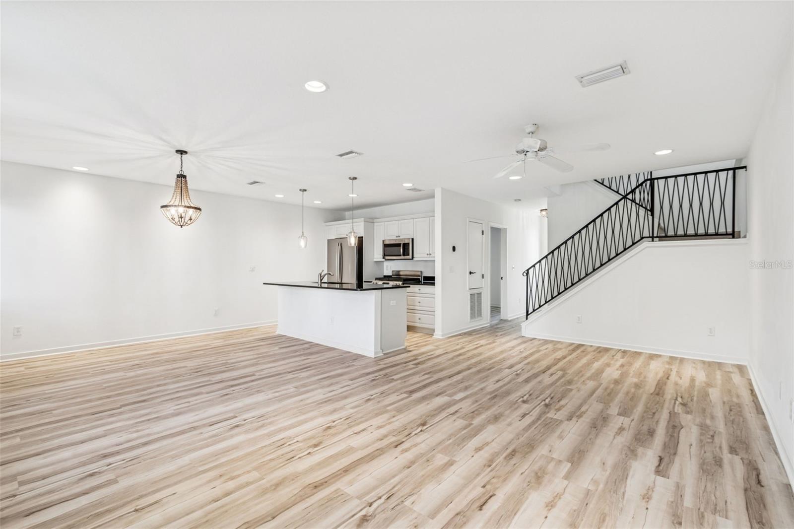 1685 LAUREL ST #3, SARASOTA, FL, 34236