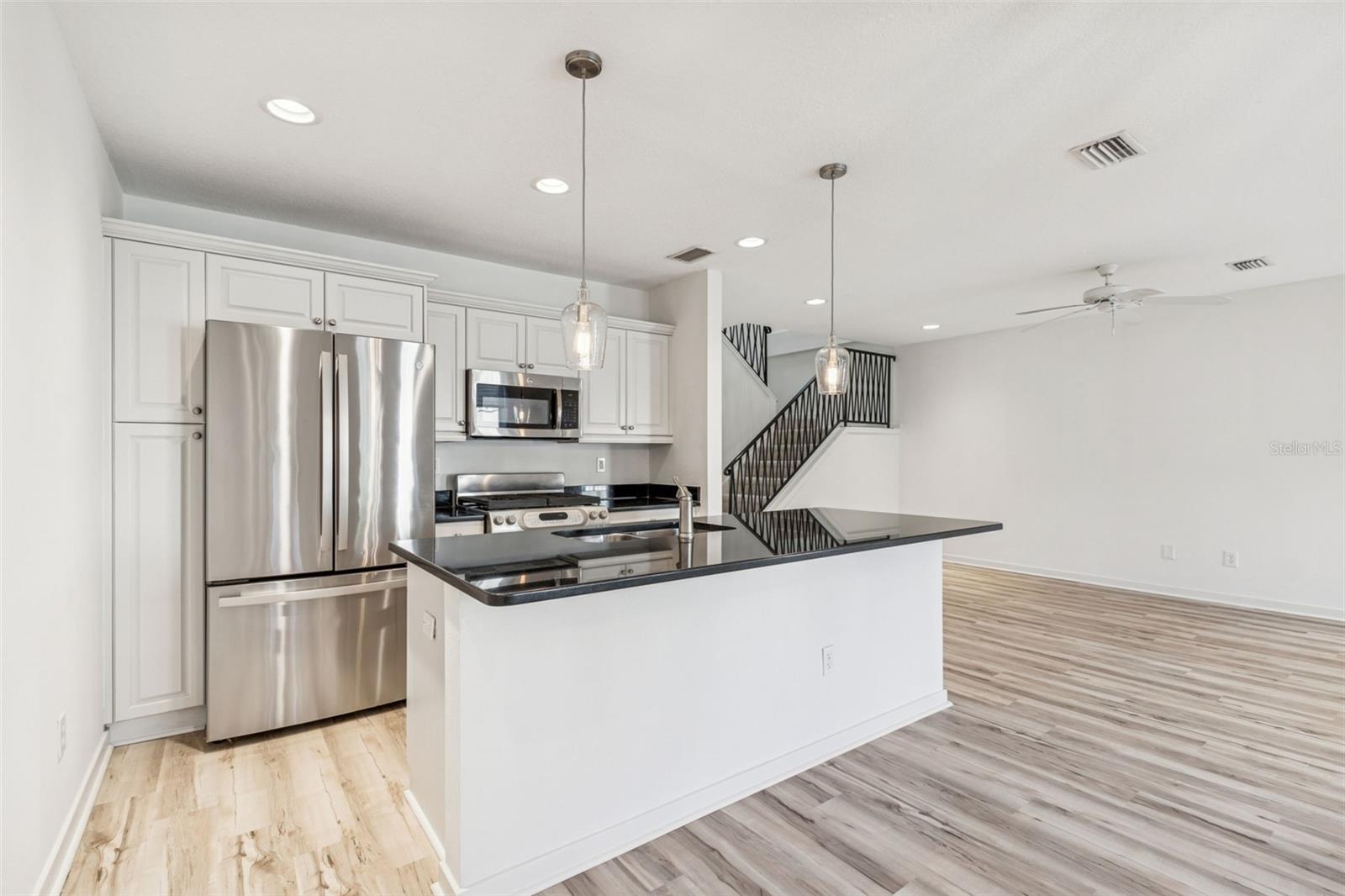 1685 LAUREL ST #3, SARASOTA, FL, 34236