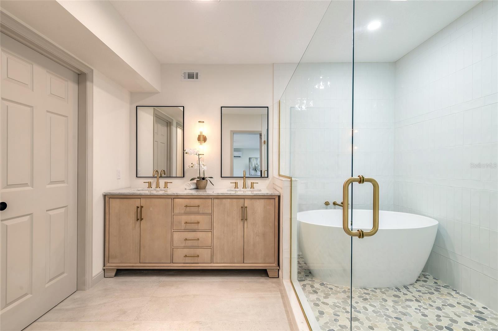 82 RAY MAR DR, ORMOND BEACH, FL, 32176
