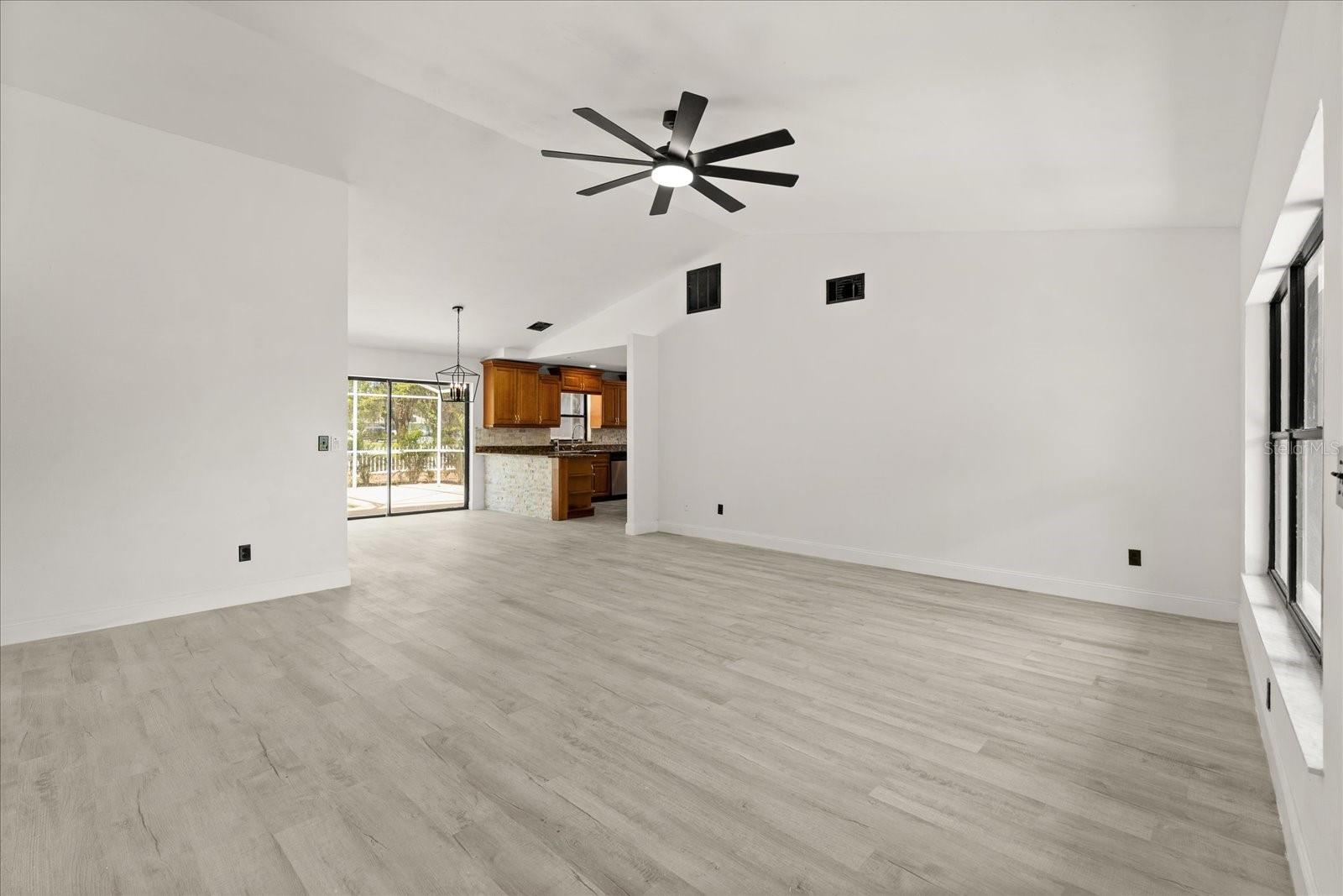 760 DEL PRADO DR, KISSIMMEE, FL, 34758