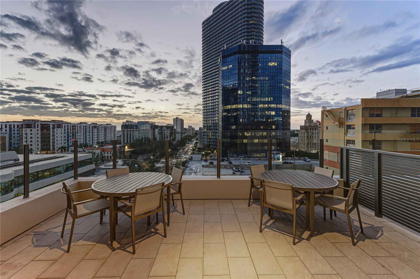 275 1ST AVE S #1701, ST PETERSBURG, FL, 33701