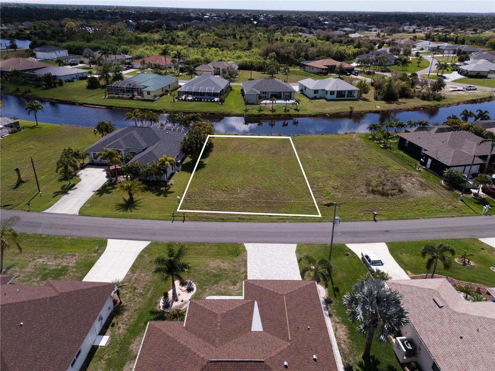 132 WHITE MARSH LN, ROTONDA WEST, FL, 33947