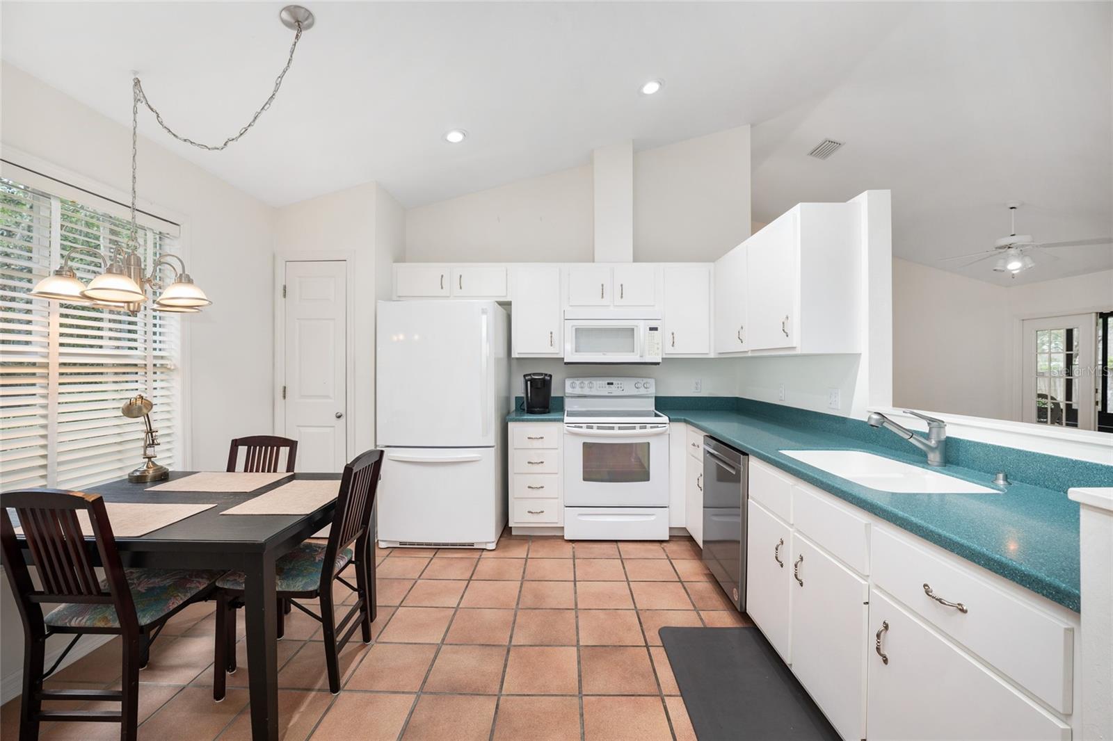 1047 NW 41ST DR, GAINESVILLE, FL, 32605