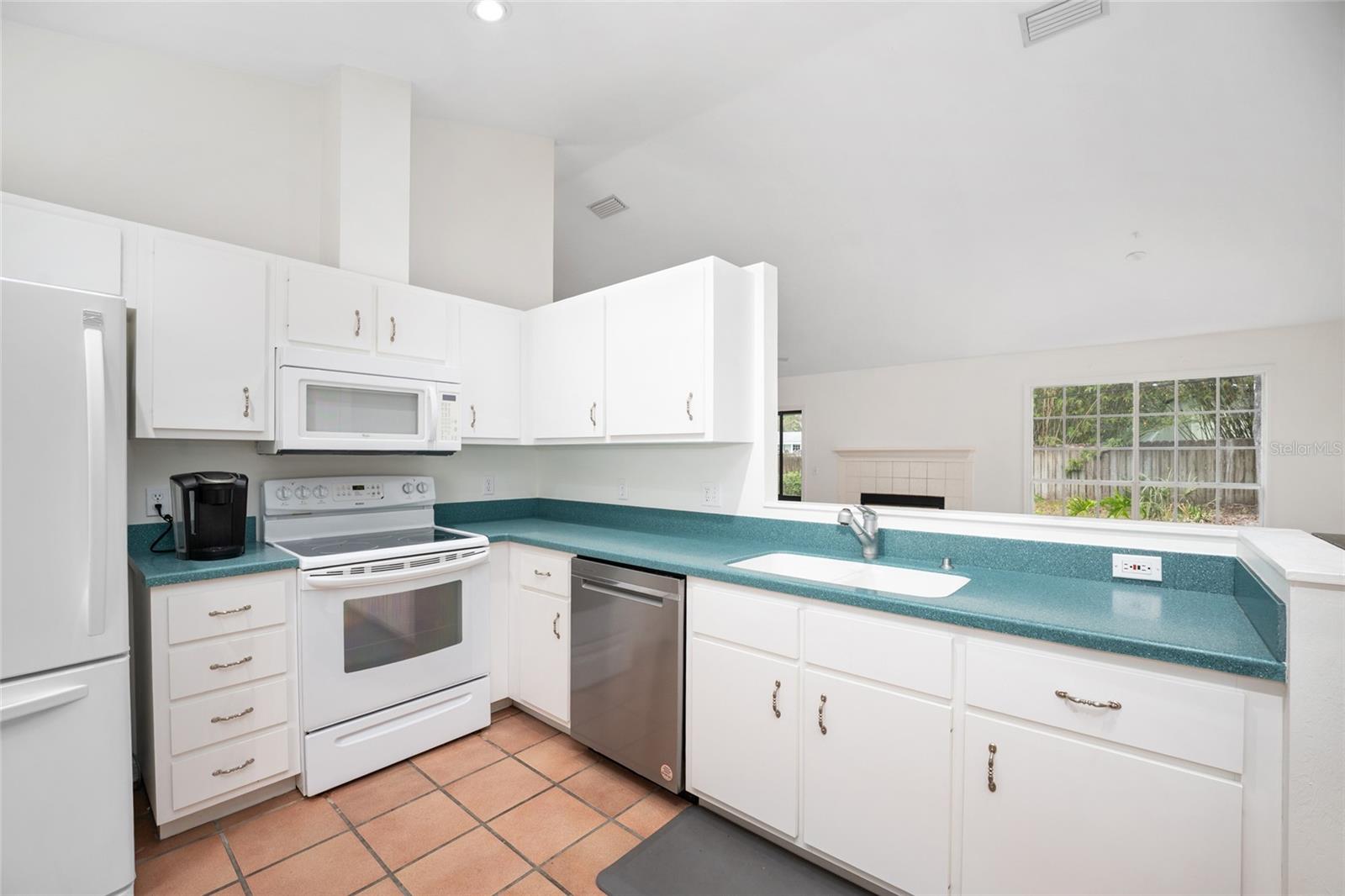 1047 NW 41ST DR, GAINESVILLE, FL, 32605