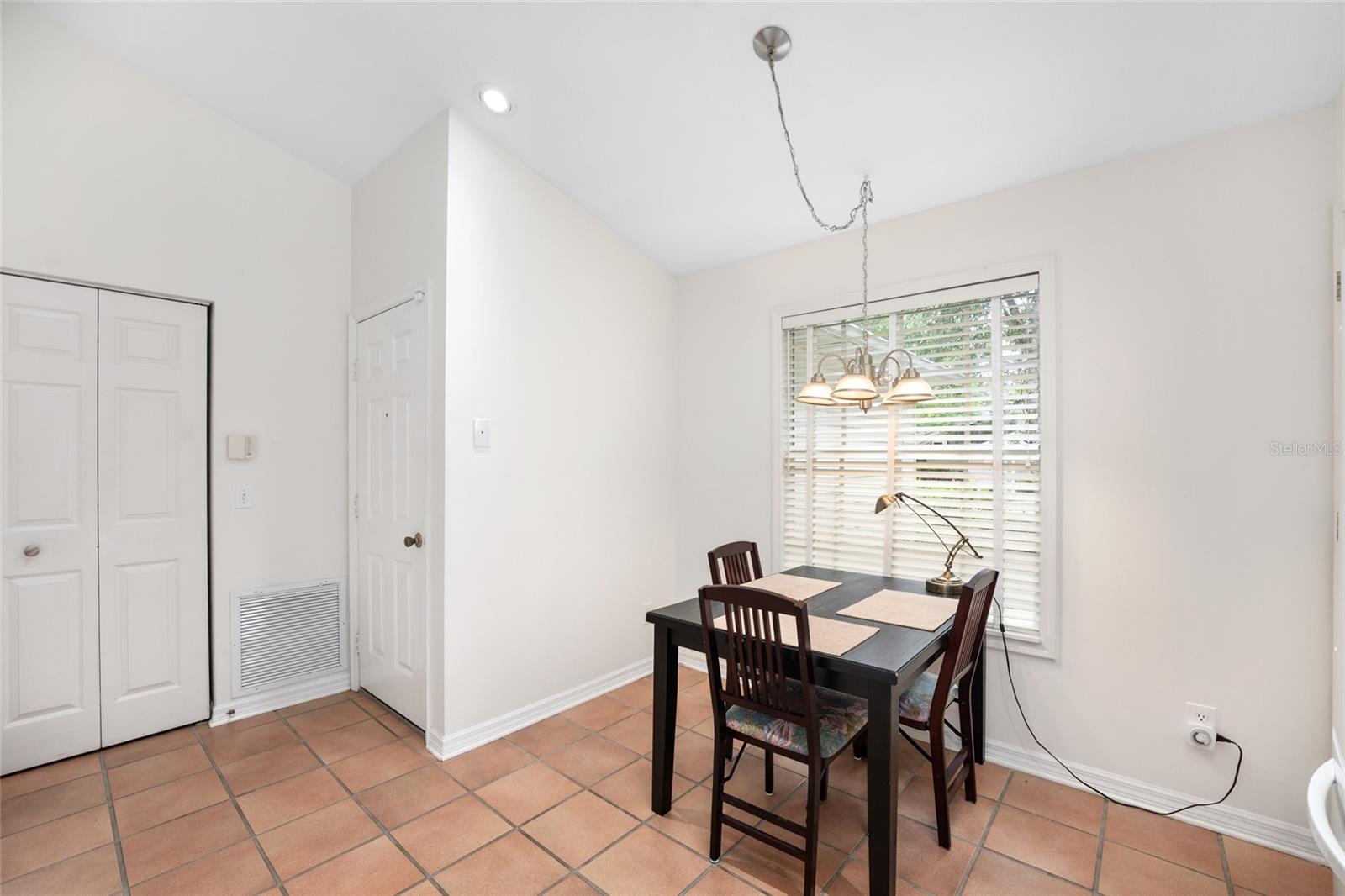 1047 NW 41ST DR, GAINESVILLE, FL, 32605