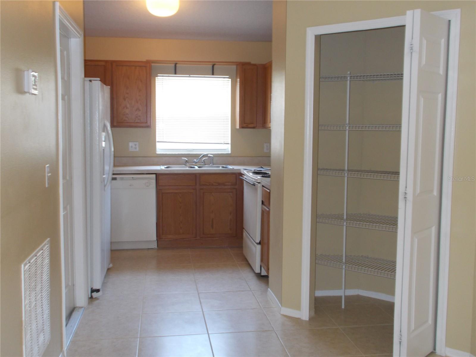 2326 NORTHERN LEAF ST, ORLANDO, FL, 32817