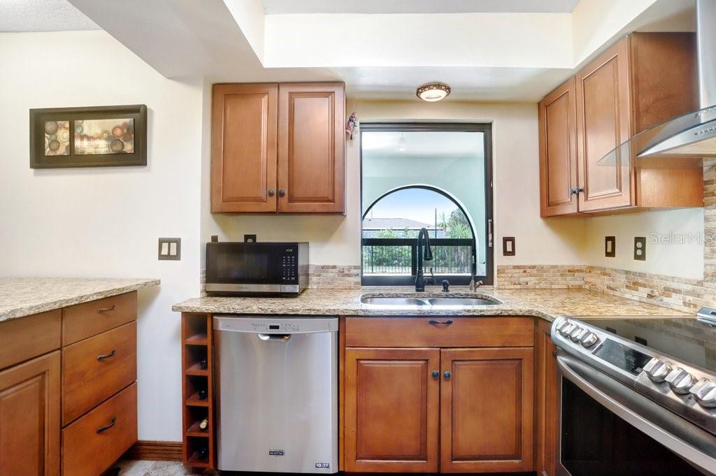 15248 COMMUNITY AVE, PORT CHARLOTTE, FL, 33953