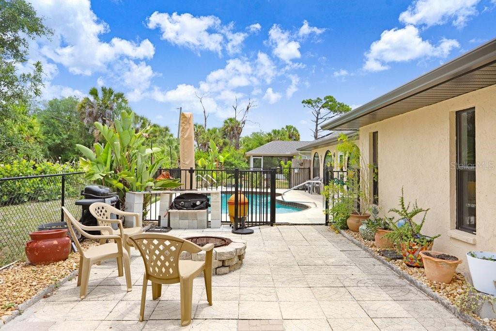 15248 COMMUNITY AVE, PORT CHARLOTTE, FL, 33953