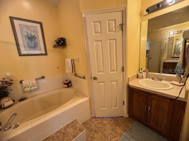 813 HALIFAX DR, KISSIMMEE, FL, 34758