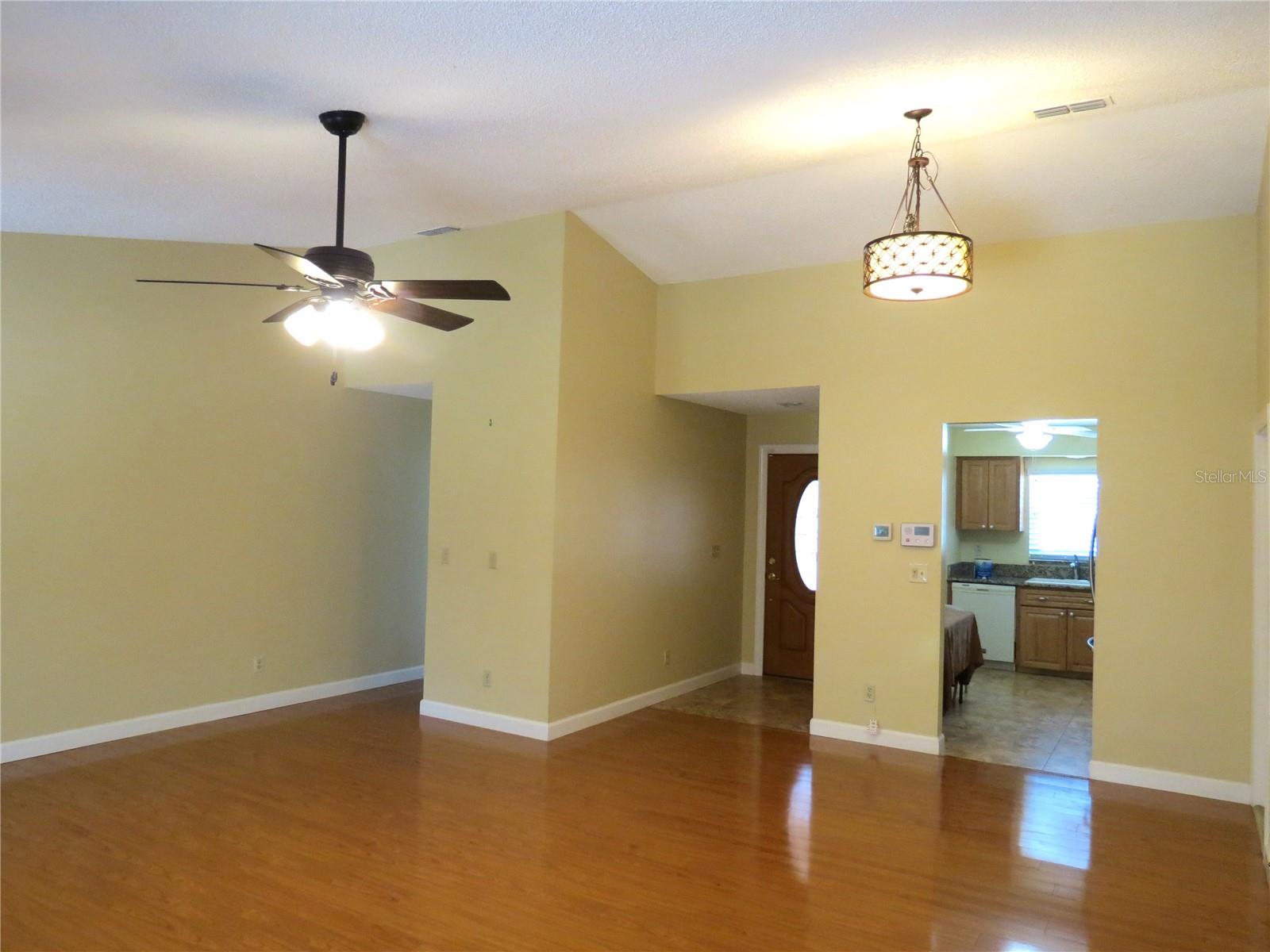 999 GILLESPIE DR, PALM HARBOR, FL, 34684