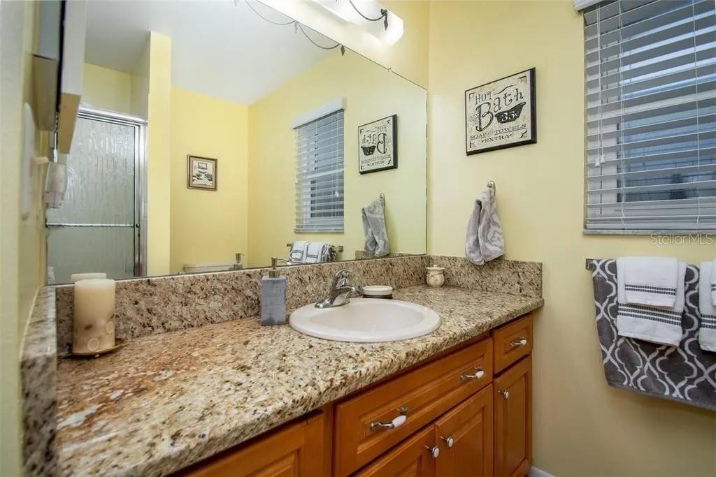 999 GILLESPIE DR, PALM HARBOR, FL, 34684