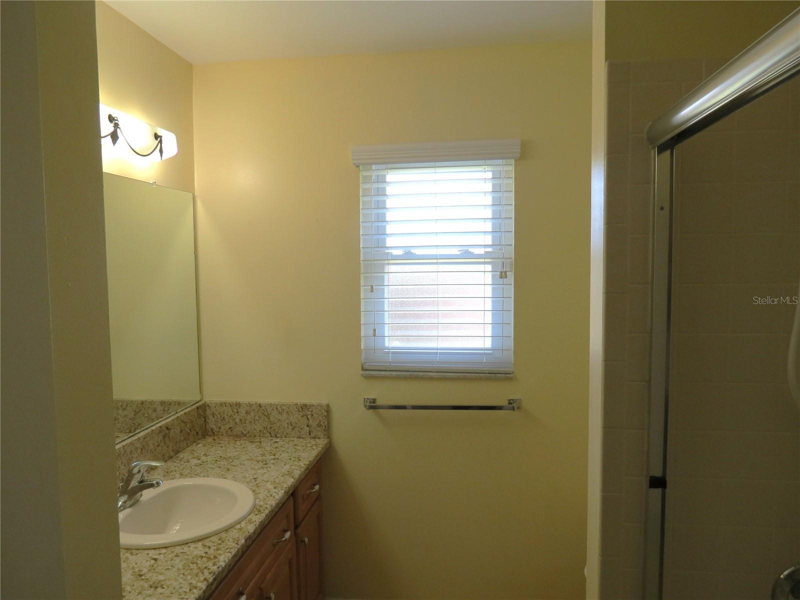 999 GILLESPIE DR, PALM HARBOR, FL, 34684