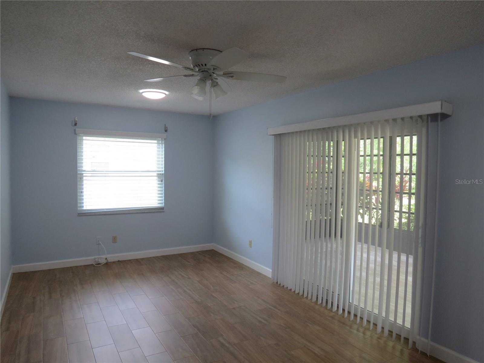 999 GILLESPIE DR, PALM HARBOR, FL, 34684