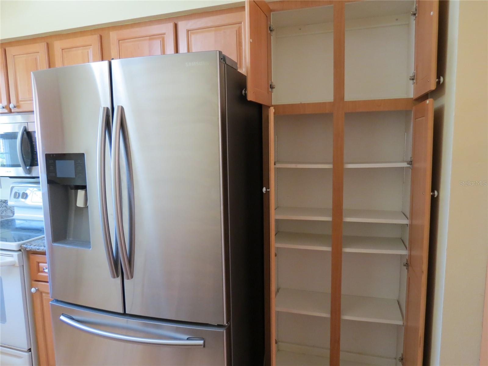 999 GILLESPIE DR, PALM HARBOR, FL, 34684