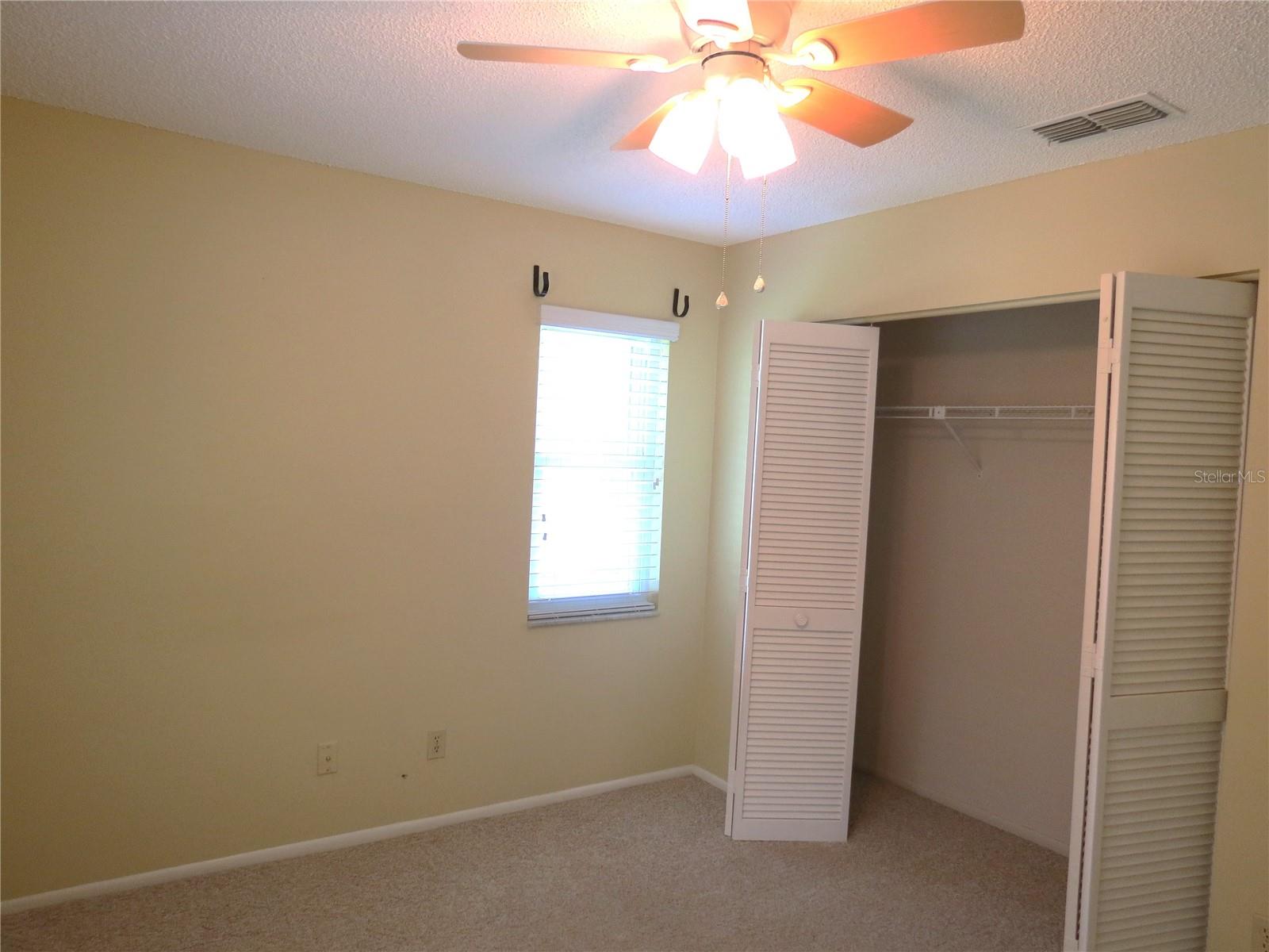 999 GILLESPIE DR, PALM HARBOR, FL, 34684