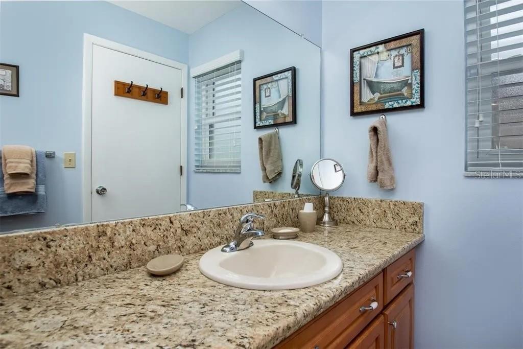 999 GILLESPIE DR, PALM HARBOR, FL, 34684
