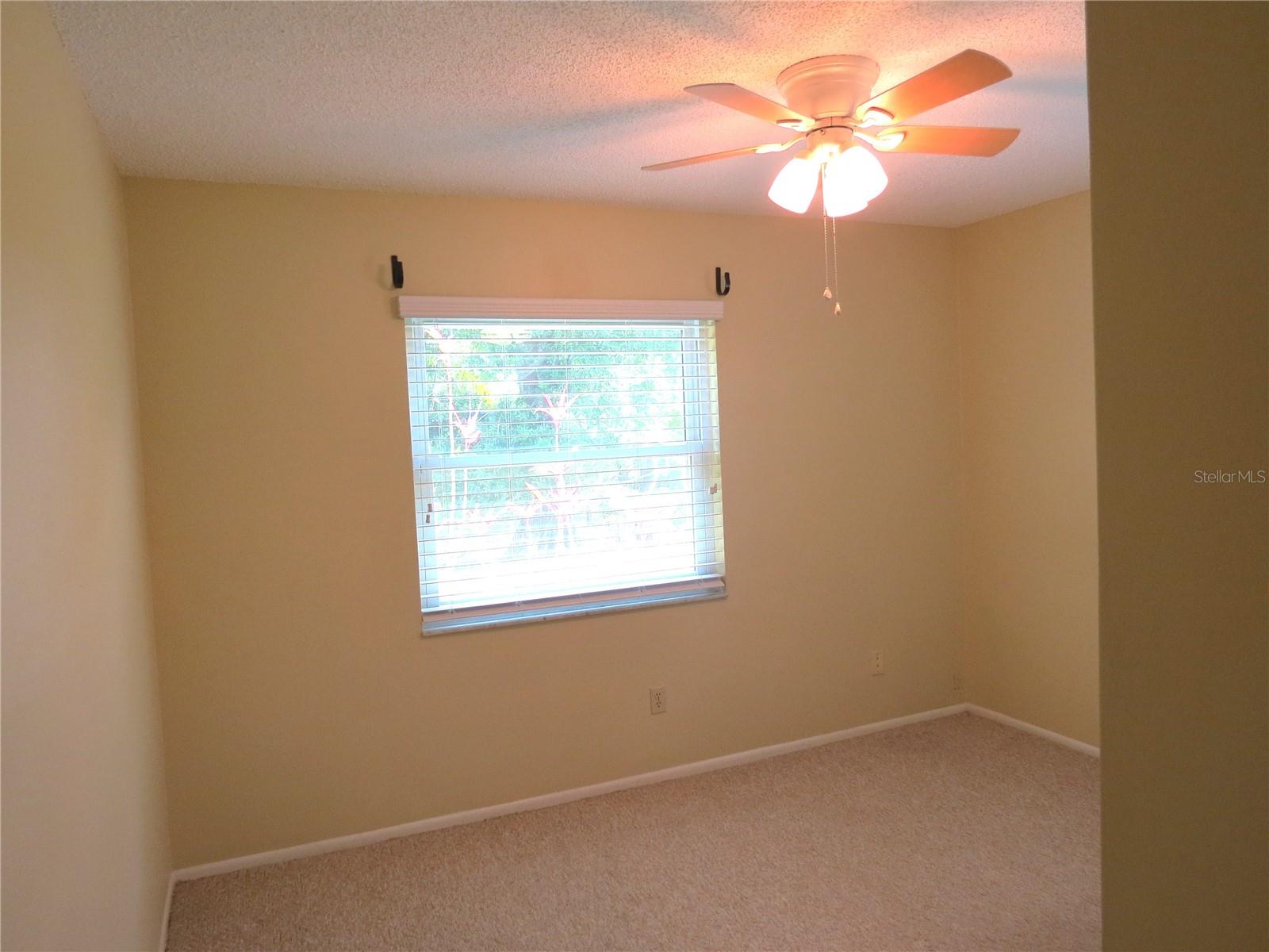 999 GILLESPIE DR, PALM HARBOR, FL, 34684