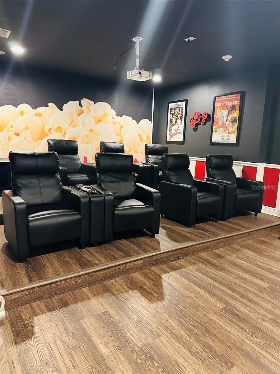 241 FALLS DR, KISSIMMEE, FL, 34747