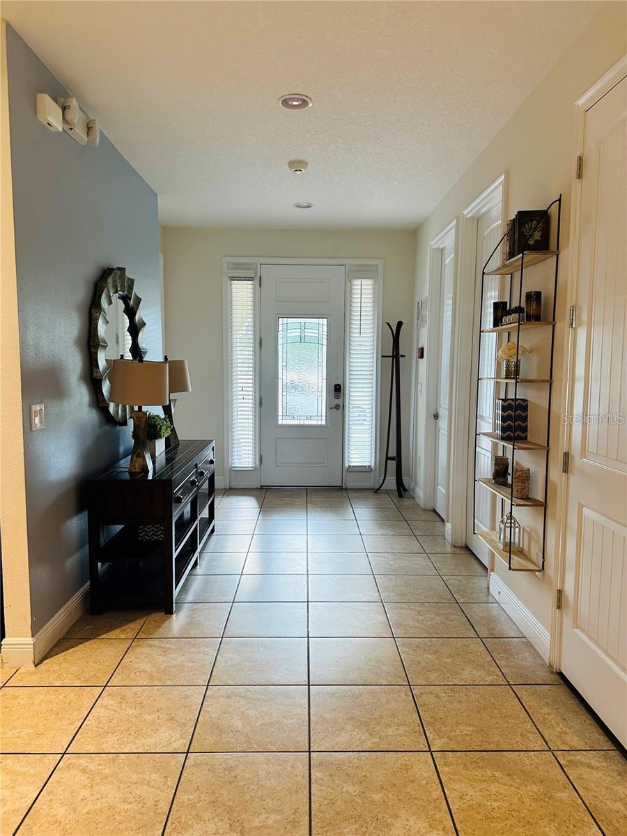241 FALLS DR, KISSIMMEE, FL, 34747