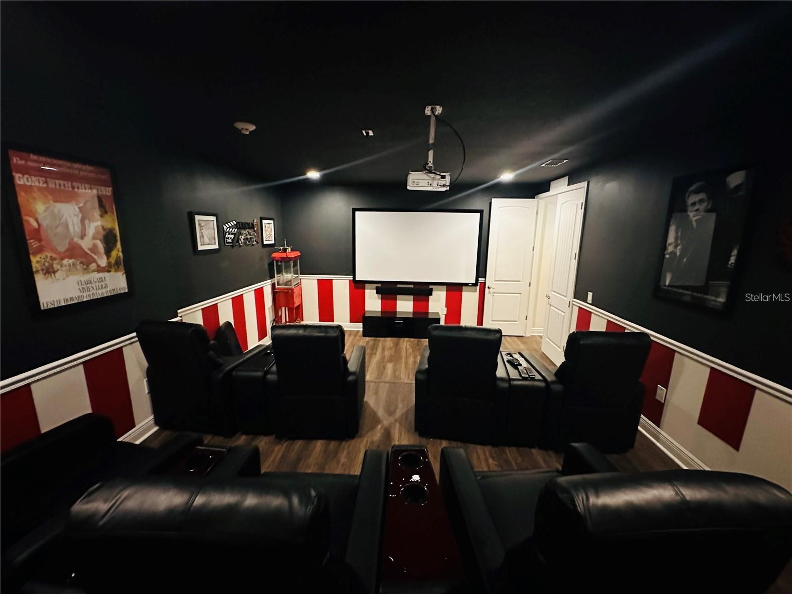 241 FALLS DR, KISSIMMEE, FL, 34747