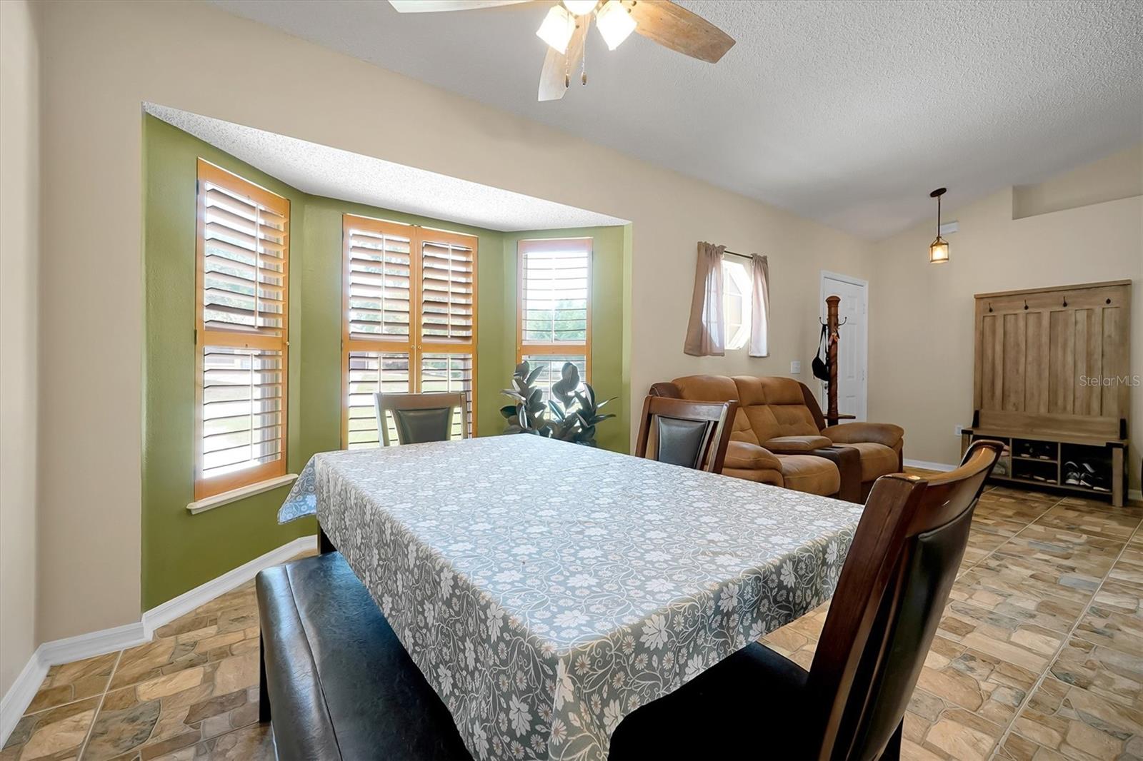 3254 AGAR TER, DELTONA, FL, 32738