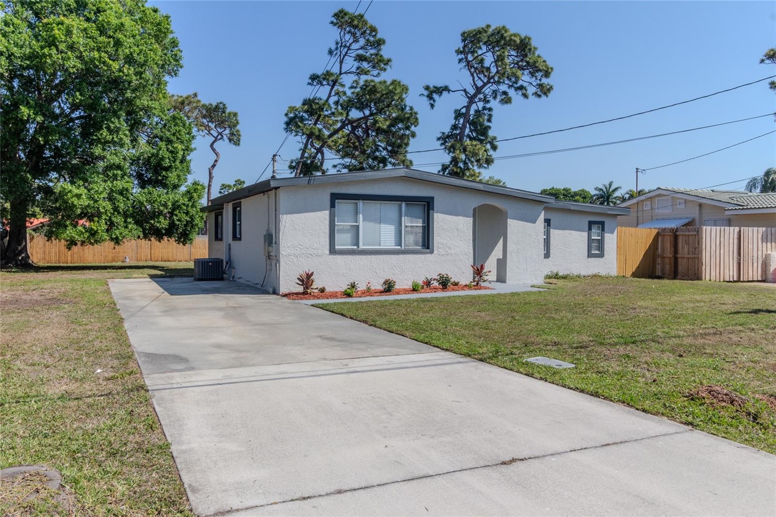 10889 124TH AVE, LARGO, FL, 33778