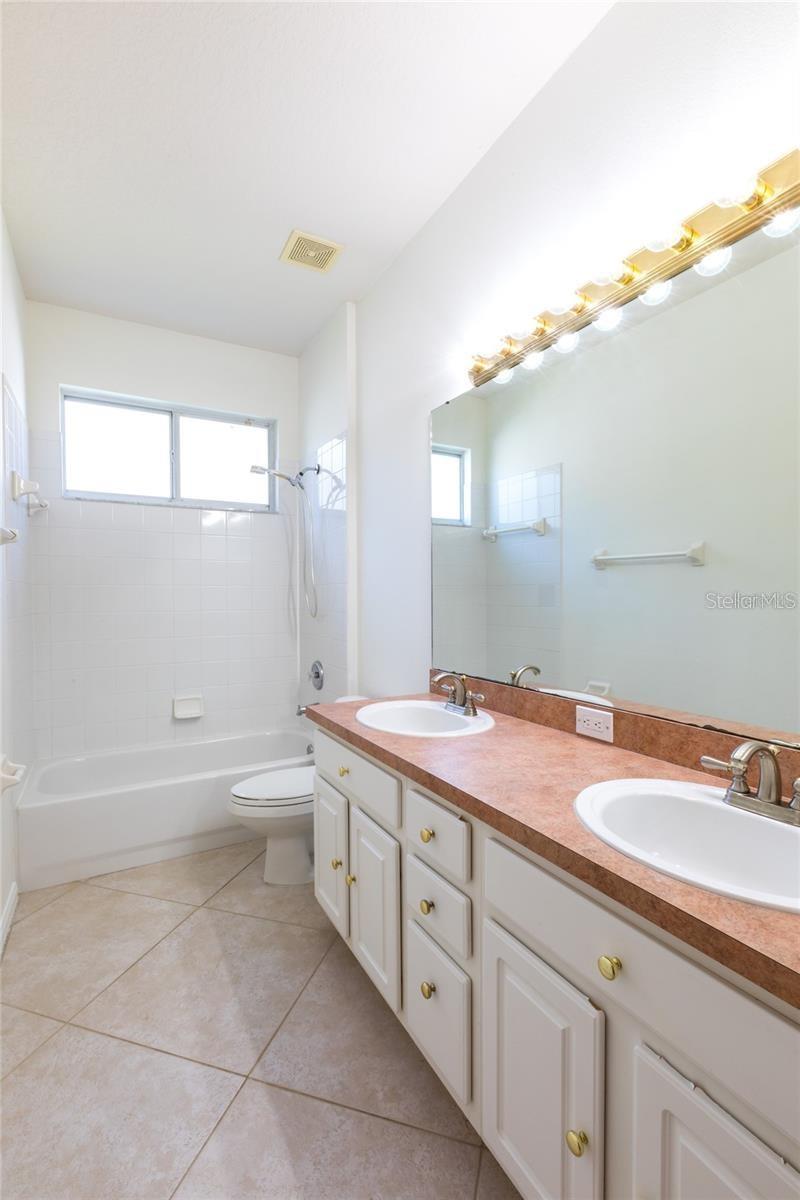 7209 COLONIAL LAKE DR, RIVERVIEW, FL, 33578