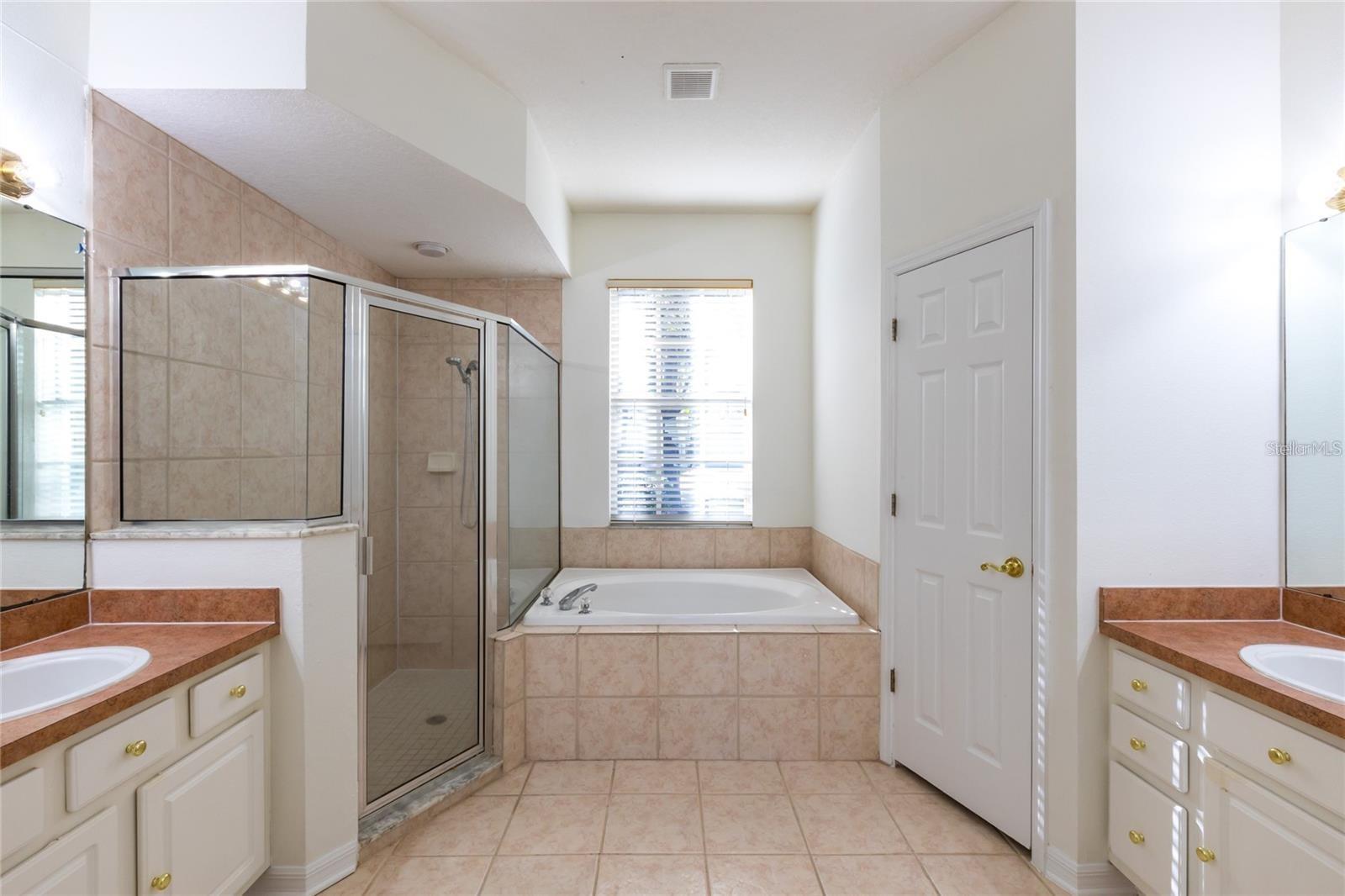 7209 COLONIAL LAKE DR, RIVERVIEW, FL, 33578